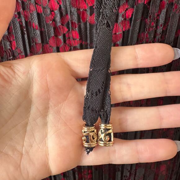 Catherines Shirt Women 1X Plus Size Black Red Tunic Top Whimsigoth Lace Goth - Picture 6 of 7